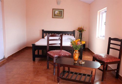 British Cliff Club Resort Утакаманд Экстерьер фото